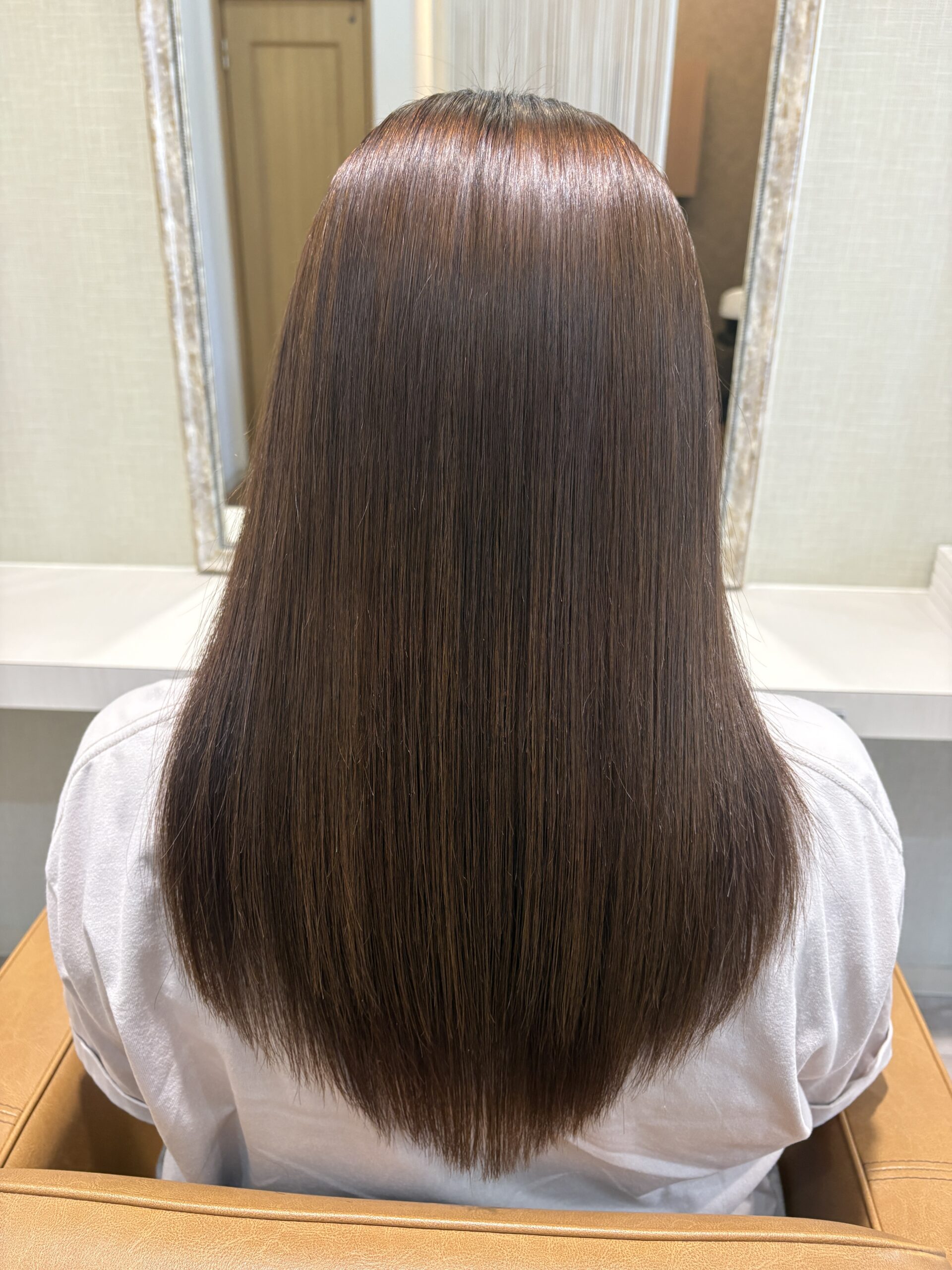 艶やかにまとまった髪